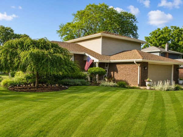 8708 W 144th Street , Orland Park, IL 60462
