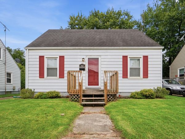 1027 N Burnett Road, Springfield, OH 45503