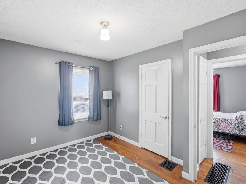 1027 N Burnett Road, Springfield, OH 45503 Photo 13