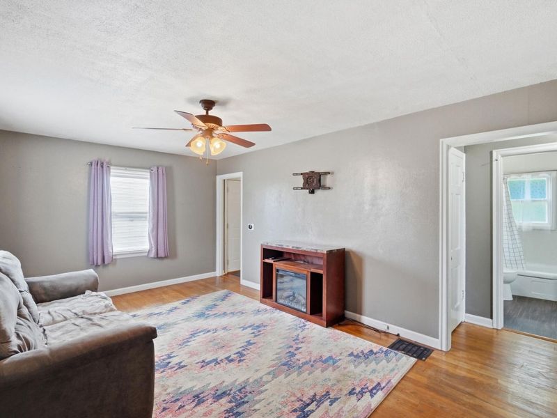 1027 N Burnett Road, Springfield, OH 45503 Photo 3