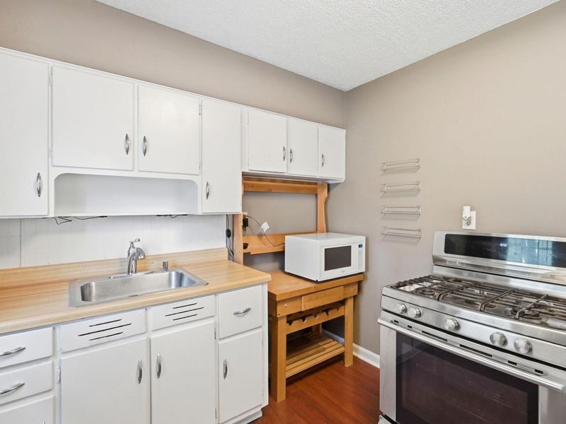 1027 N Burnett Road, Springfield, OH 45503 Photo 8