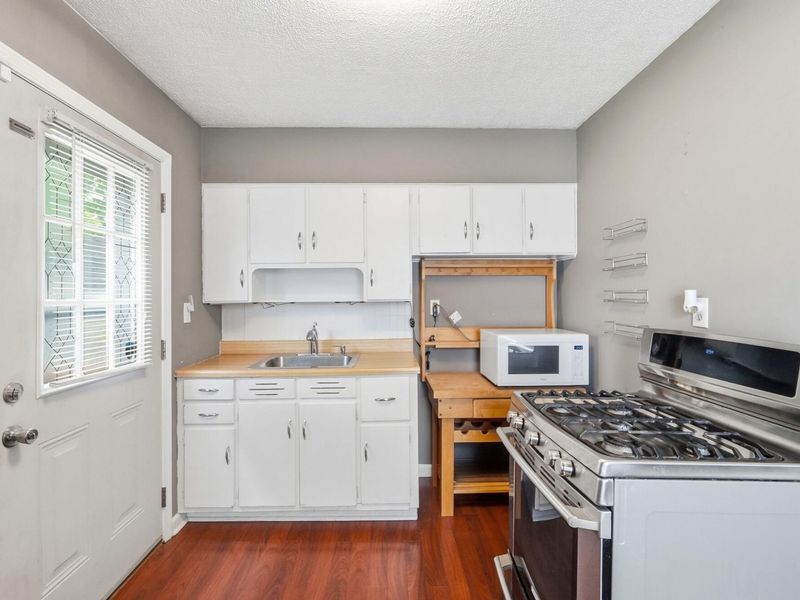 1027 N Burnett Road, Springfield, OH 45503 Photo 9
