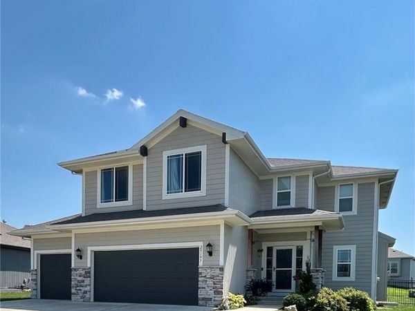 25197 W 147th Court, Olathe, KS 66061