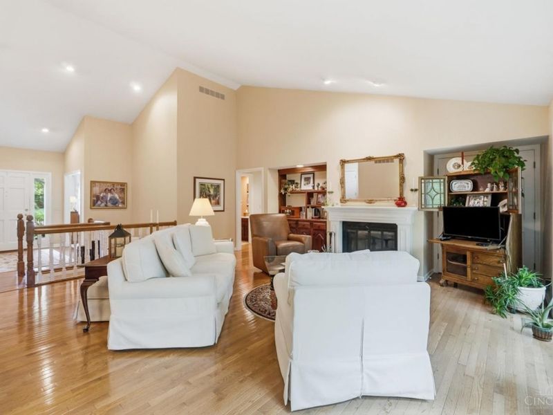 8183 Lyndhurst Court, Sycamore Township, OH 45249 Photo 12