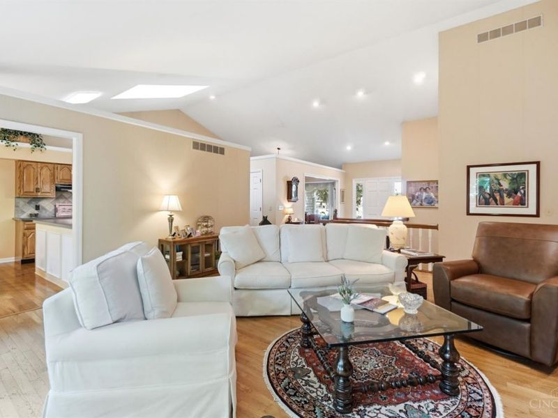 8183 Lyndhurst Court, Sycamore Township, OH 45249 Photo 14