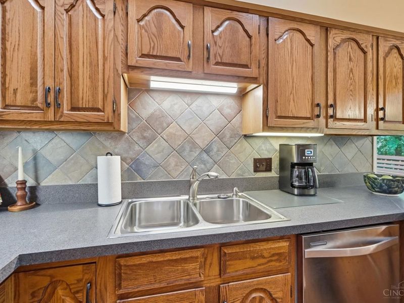 8183 Lyndhurst Court, Sycamore Township, OH 45249 Photo 21