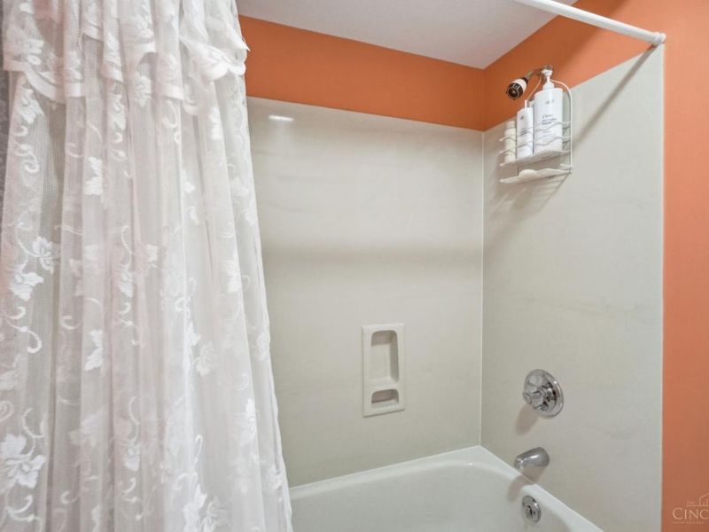 8183 Lyndhurst Court, Sycamore Township, OH 45249 Photo 46