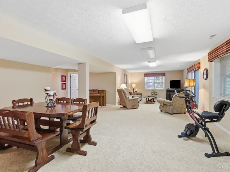8183 Lyndhurst Court, Sycamore Township, OH 45249 Photo 55
