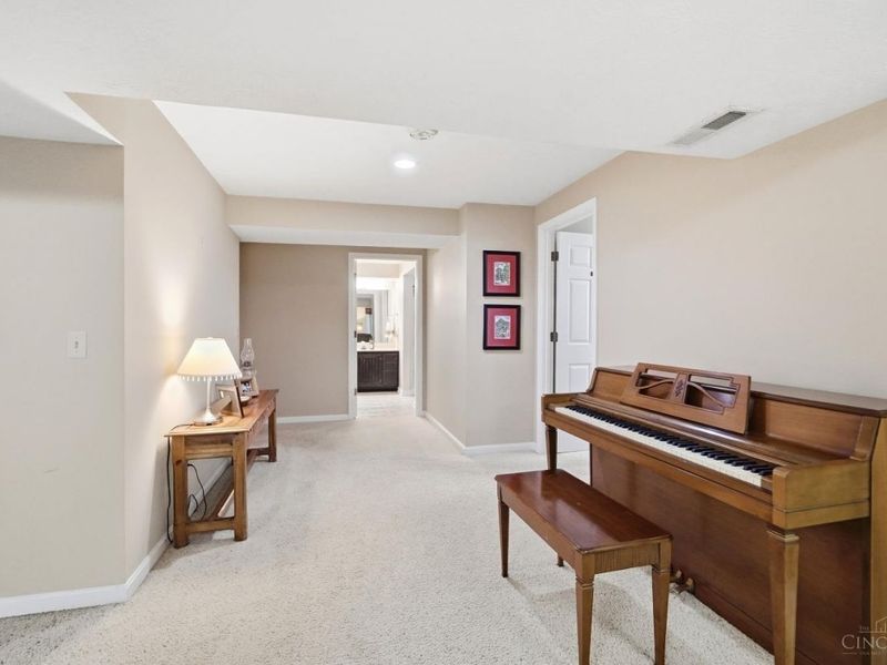 8183 Lyndhurst Court, Sycamore Township, OH 45249 Photo 56