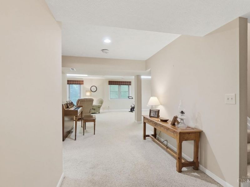 8183 Lyndhurst Court, Sycamore Township, OH 45249 Photo 57