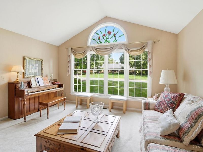 8183 Lyndhurst Court, Sycamore Township, OH 45249 Photo 6