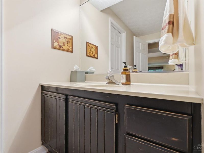 8183 Lyndhurst Court, Sycamore Township, OH 45249 Photo 66