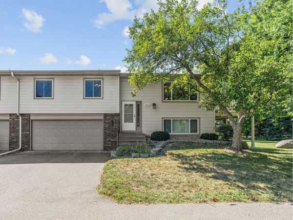 9952 107th Avenue N, Maple Grove, MN 55369