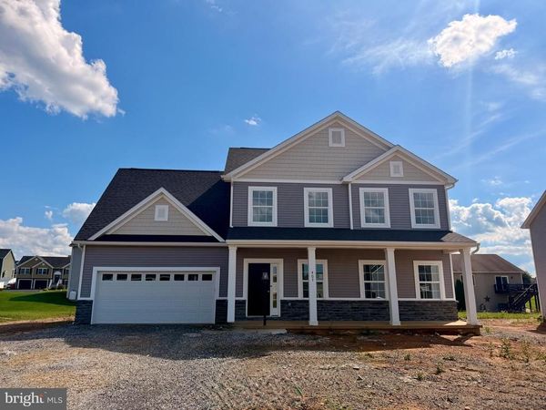 407 E. CLARISSA DR , SHIPPENSBURG, PA 17257