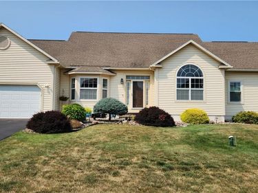 5037 Constitution Lane, Liverpool, NY 13088
