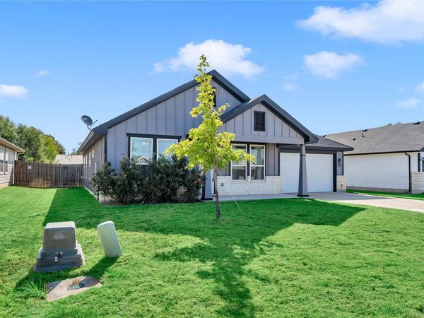 449 Dove TRL, Bertram, TX 78605