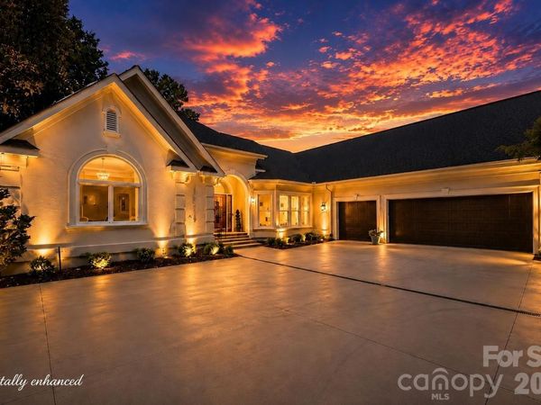 19318 Mary Ardrey Circle, Cornelius, NC 28031