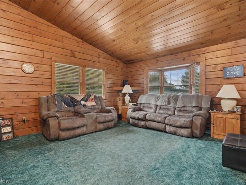 6092 Warren Road, Cortland, OH 44410 Photo 12