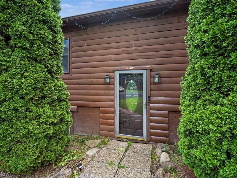 6092 Warren Road, Cortland, OH 44410 Photo 32