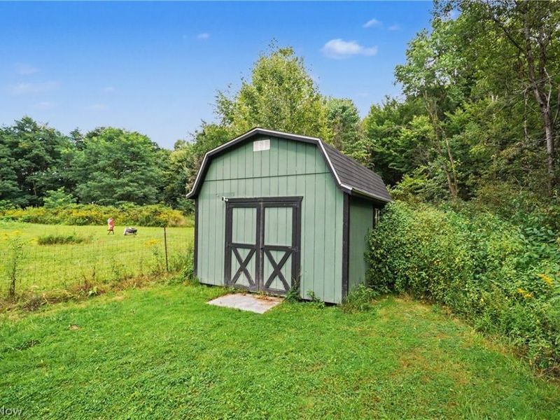 6092 Warren Road, Cortland, OH 44410 Photo 43