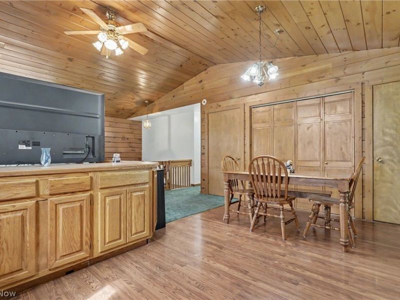 6092 Warren Road, Cortland, OH 44410 Photo 8