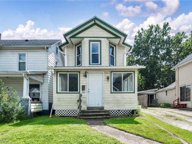54 Brown Street, Barberton, OH 44203 Photo 1