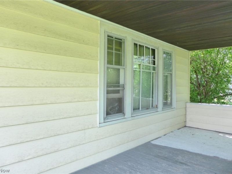 5363 Bartlett Road, Bedford Heights, OH 44146 Photo 2