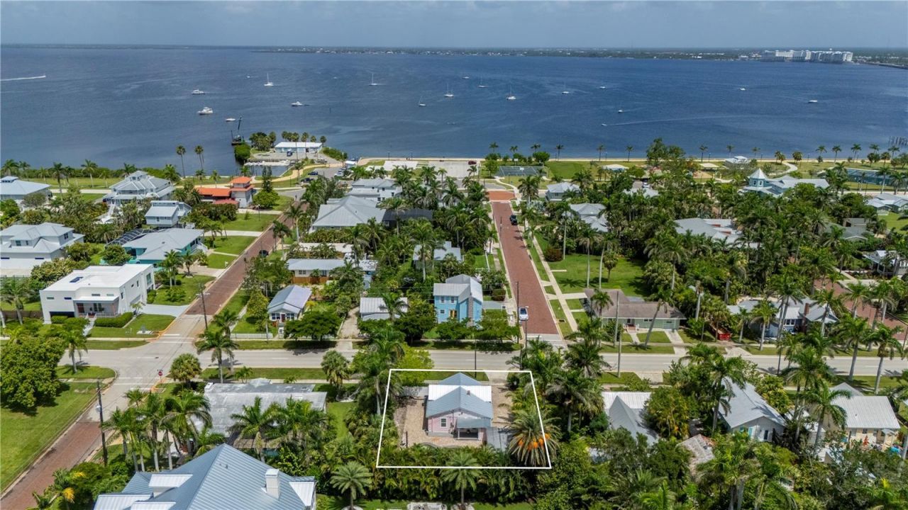 717 W Marion Avenue , Punta Gorda, FL 33950 Photo