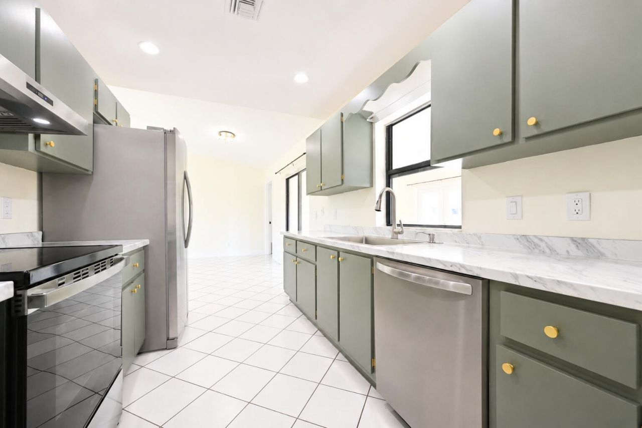 2033 SW Gemini Lane, Port Saint Lucie, FL 34984 Photo