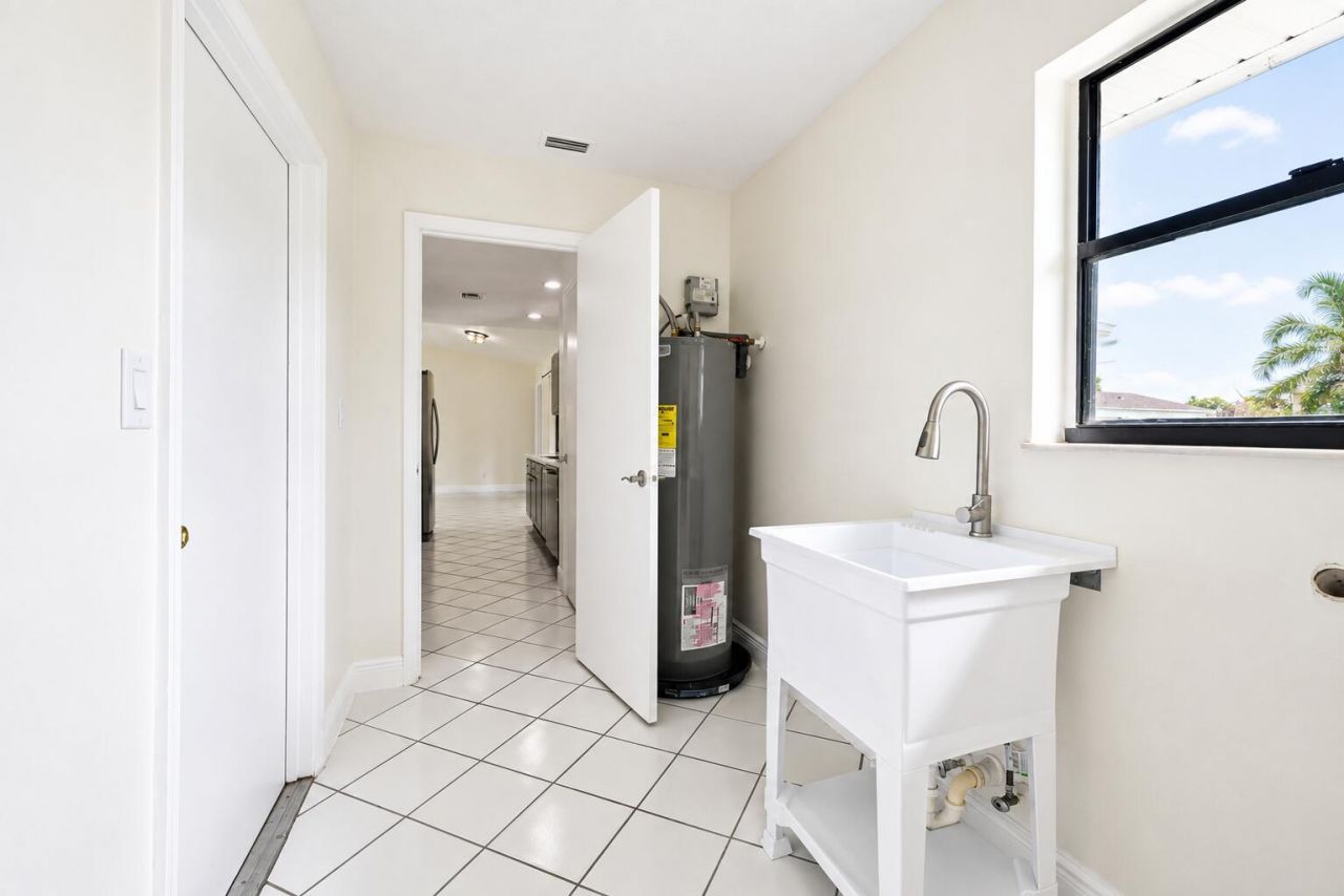 2033 SW Gemini Lane, Port Saint Lucie, FL 34984 Photo