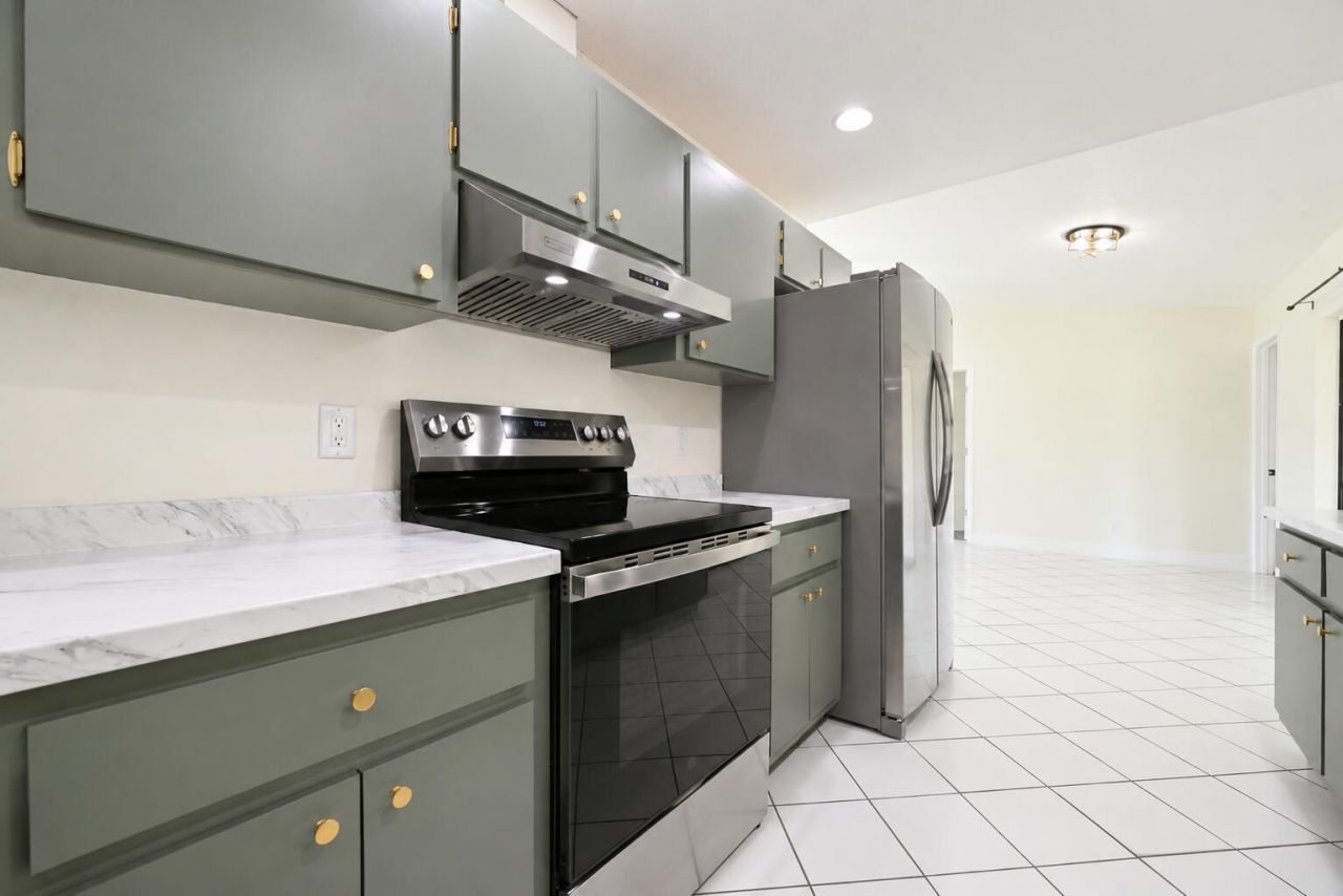 2033 SW Gemini Lane, Port Saint Lucie, FL 34984 Photo