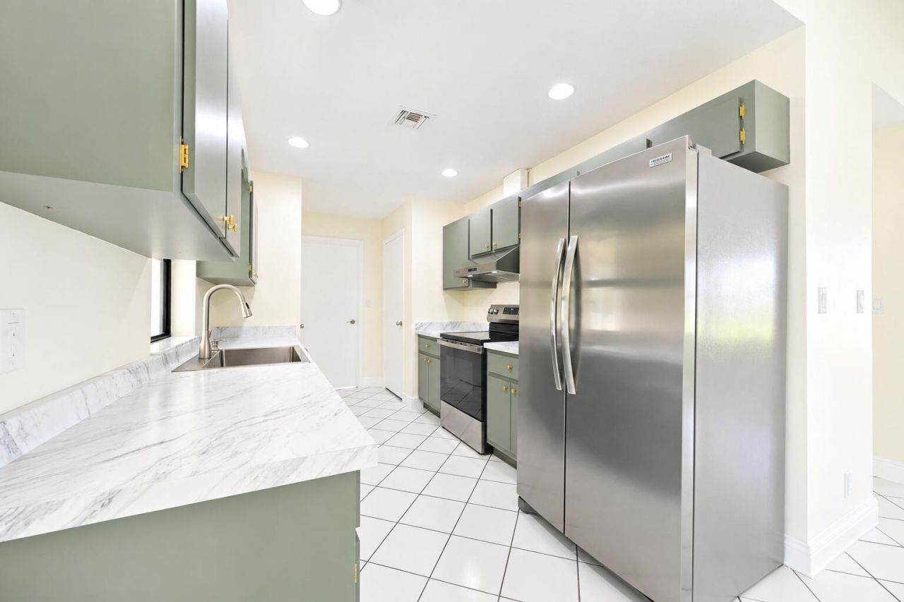 2033 SW Gemini Lane, Port Saint Lucie, FL 34984 Photo