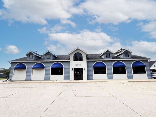2716 18th Avenue, Rock Island, IL 61201