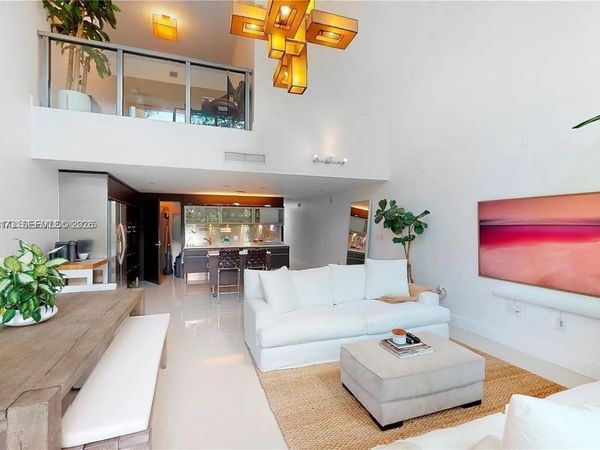 6000 Collins Ave , Unit 124, Miami Beach, FL 33140