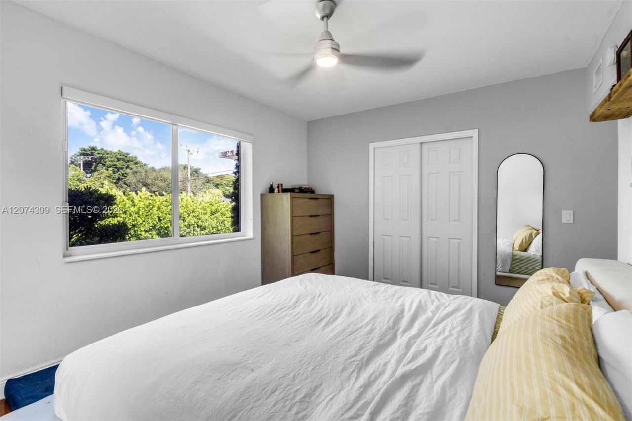 8911 N Miami Ave , El Portal, FL 33150 Photo