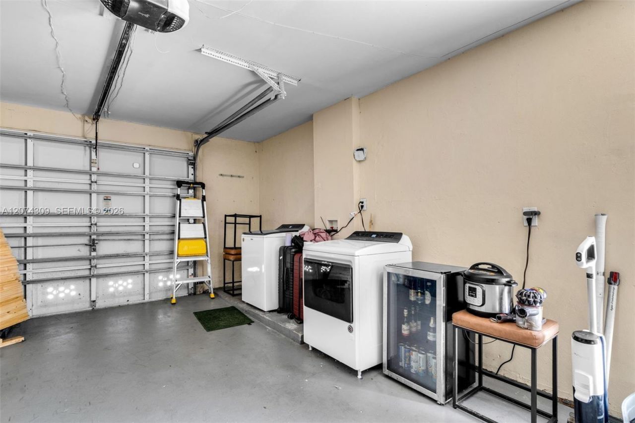 8911 N Miami Ave , El Portal, FL 33150 Photo