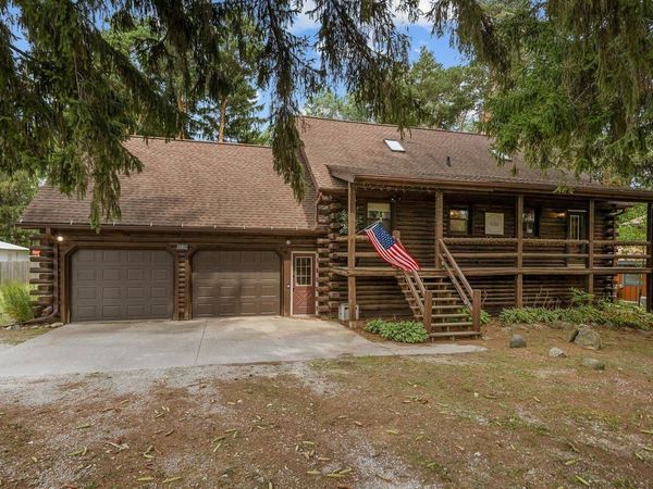 1712 E EDGEWOOD DRIVE, Appleton, WI 54913