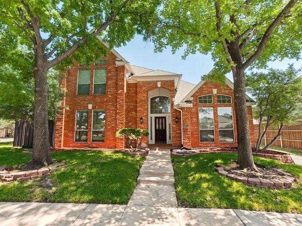 1812 Pantigo Drive, Plano, TX 75075