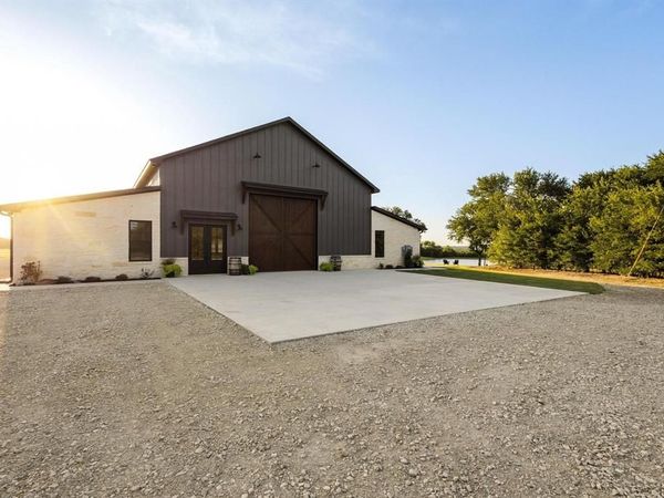 4251 Refuge Road, Sherman, TX 75092