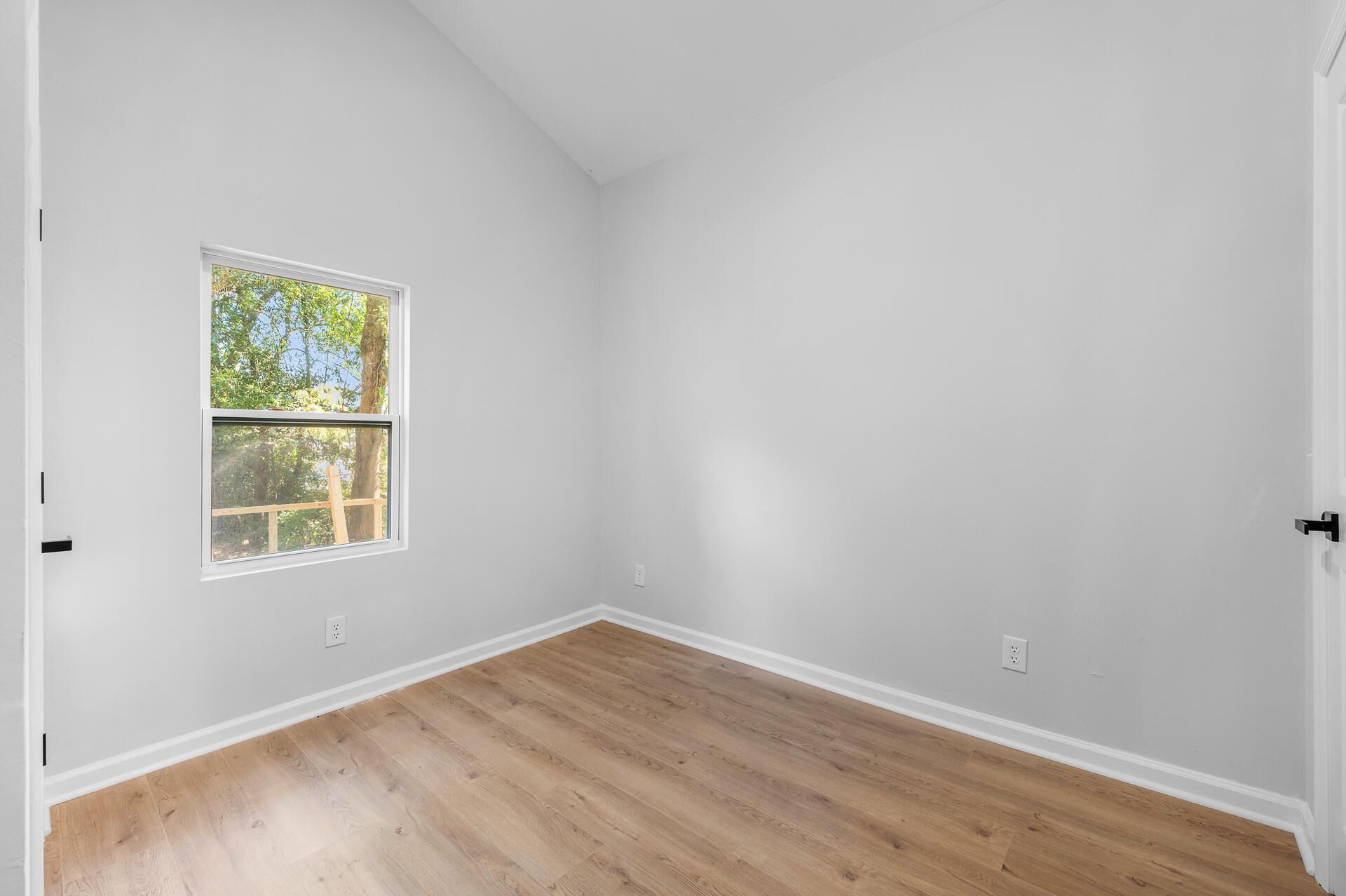 2512 Bennett Yard Road Photo 11