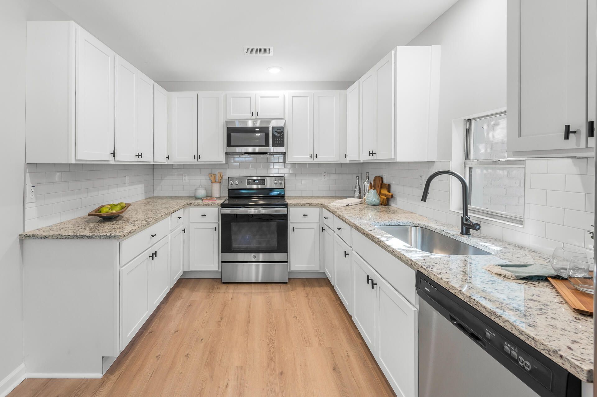 2512 Bennett Yard Road Photo 5