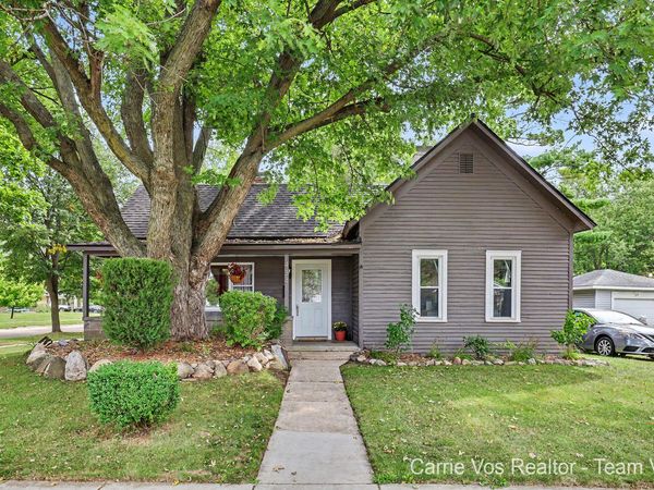 434 Morse Street, Ionia, MI 48846