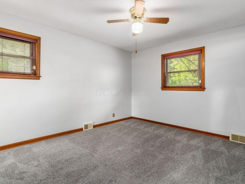 1175 E Cooke Road, Columbus, OH 43224 Photo 16