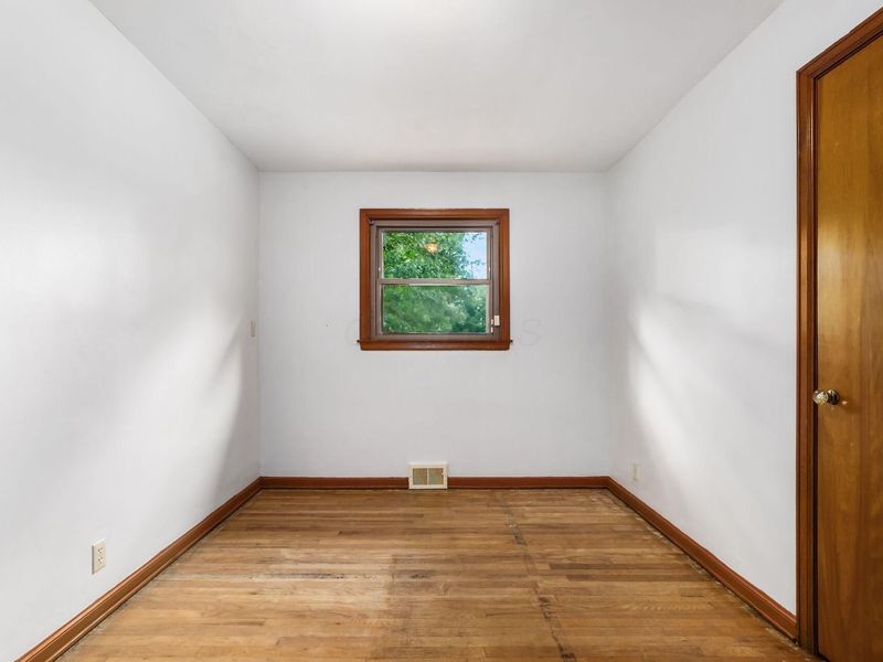 1175 E Cooke Road, Columbus, OH 43224 Photo 19