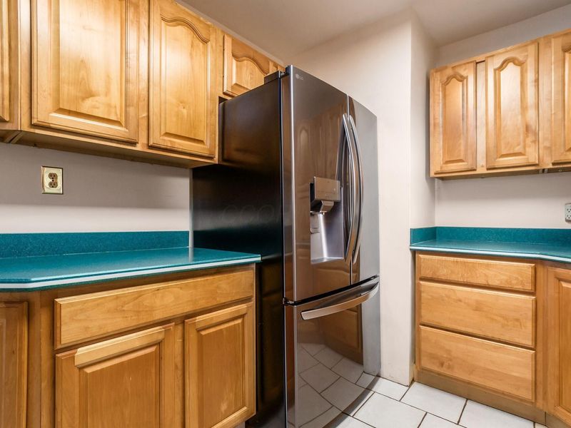 1175 E Cooke Road, Columbus, OH 43224 Photo 8