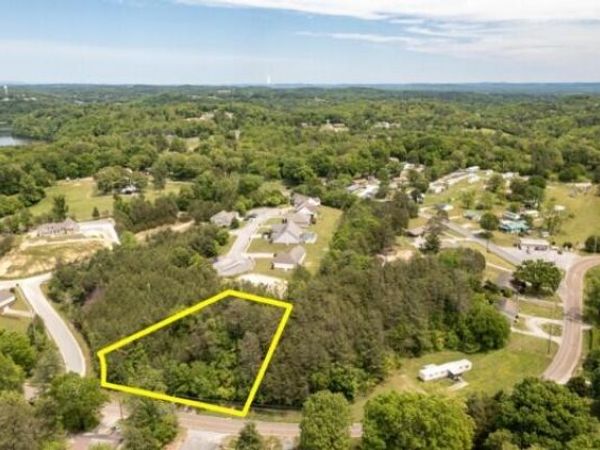 1 Cori Drive, Dayton, TN 37321
