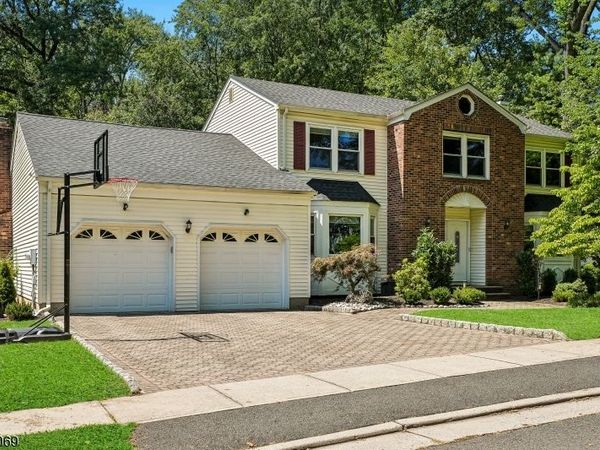 2 LINK PLACE, Edison, NJ 08820