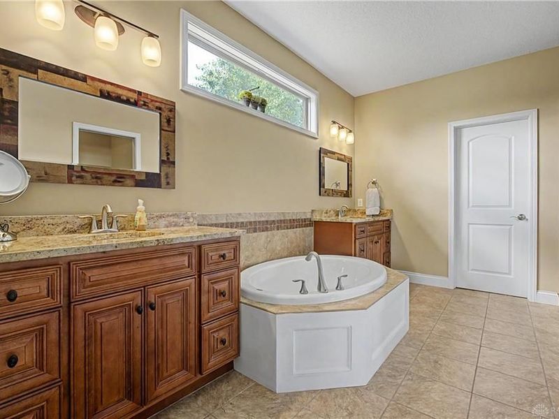 2054 Stablehand Drive, Dayton, OH 45458 Photo 30