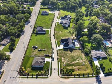 8643 Loveland Estates Court, Omaha, NE 68124
