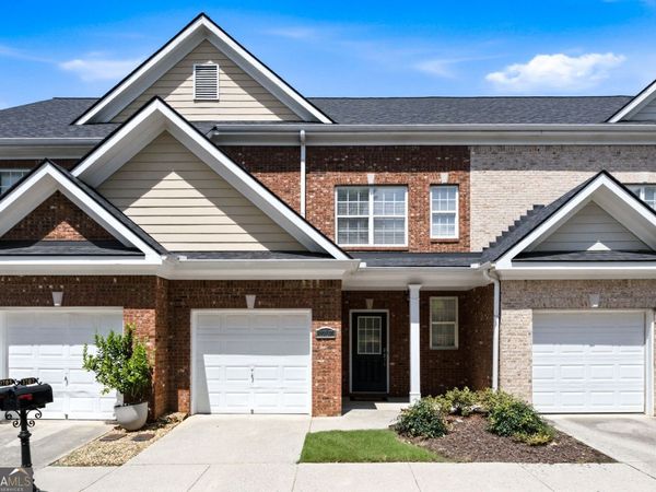 1707 Oakbrook Lane NW, Kennesaw, GA 30152
